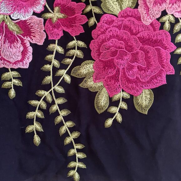 Karen Kane Embroidered Black Pink Floral 3/4 Sleeve Handkerchief Hem Top S - Picture 8 of 12